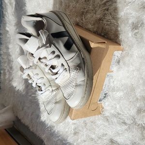 VEJA V-10 Black & White Sneakers, Women's Size 38 with Box